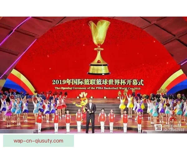 围绕CristianoRonaldo传奇生涯与足球影响力的全景解析